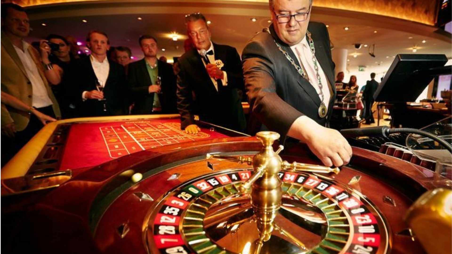 How to Play Poker at a Casino and Understand the Basic Rules